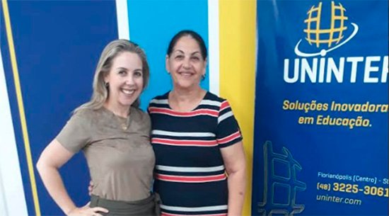 Graças ao ensino à distância, dona de casa de 68 anos ingressa no ensino superior