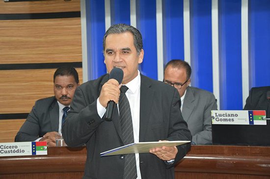 Câmara concede Moção de Aplauso ao juiz Reno Viana Soares