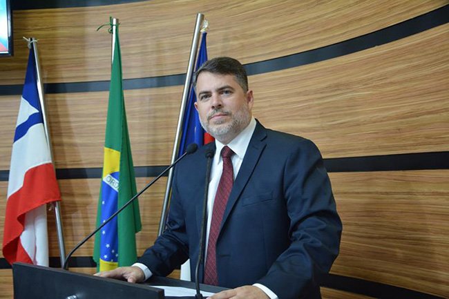 Edvaldo Ferreira Júnior faz primeiro discurso como vereador
