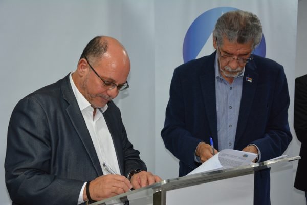 Assinado protocolo de intenções: viabilidade do gás natural na cidade