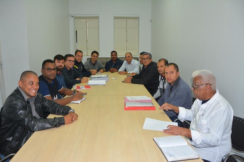 Câmara se reúne com ANTT, Via Bahia, PRF e Prefeitura para discutir melhorias no entorno da BR-116