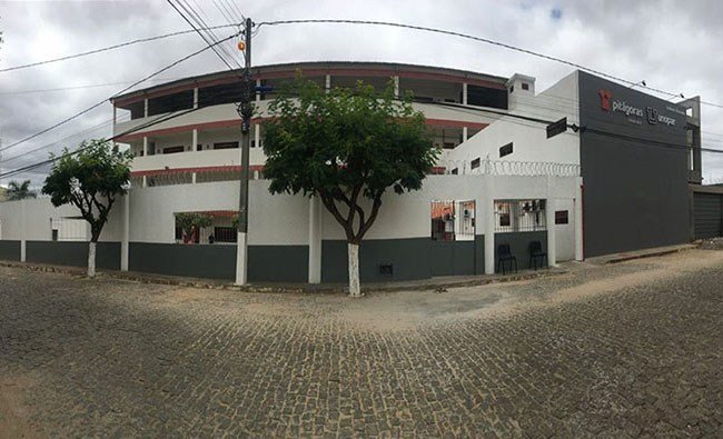 Pitágoras Brumado realiza aulão de redação gratuito para o Enem