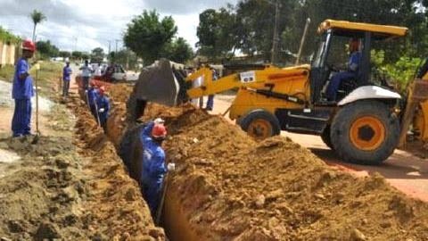 Embasa entrega sistema de esgotamento sanitário em novos bairros de Conquista