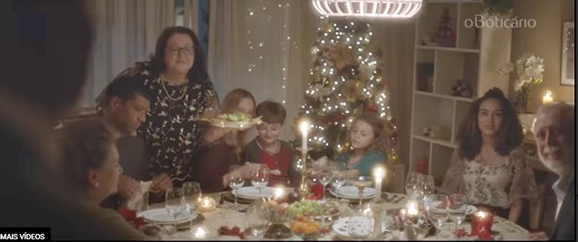 Campanha de Natal do Boticário incentiva as pessoas a doarem amor