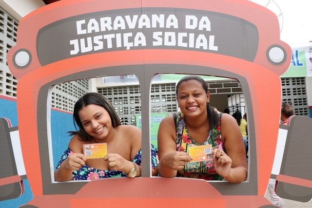 Caravanas da Justiça Social levaram cidadania a milhares de baianos