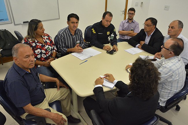 Comissão de Fiscalização de Obras da Via Bahia entrega relatório ao MPF