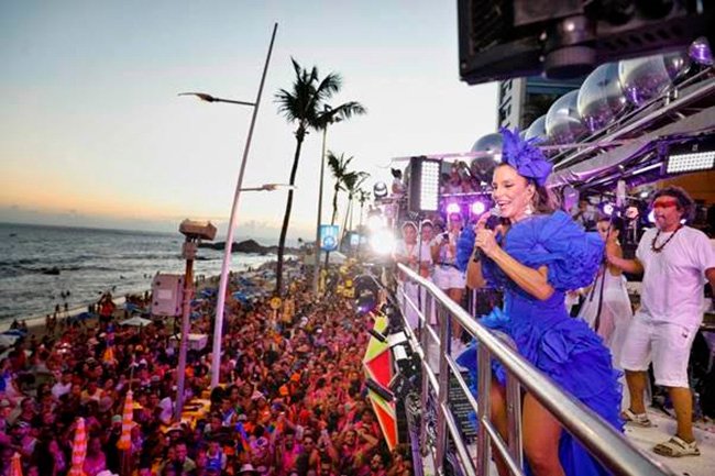 Ivete Sangalo se torna anfitriã do Airbnb: recebe fãs no Carnaval de Salvador