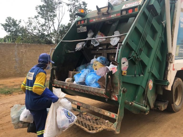 Descarte impróprio de objetos cortantes causam acidentes em trabalhadores