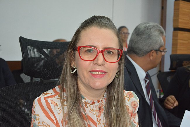 Vereadora Viviane Sampaio convoca sociedade para a Marcha das Mulheres