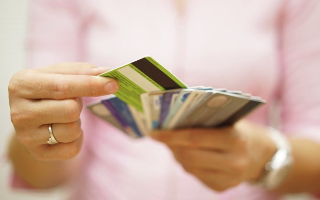 Coelba oferece parcelamento nas contas de energia em até 12 vezes no cartão de crédito
