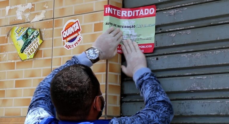 Cumprindo a lei: PMVC e PM interditam comércios que desrespeitam  legislação