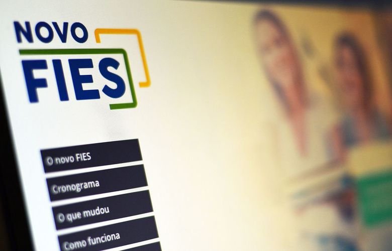 Estudantes terão até o dia 30 de junho para realizar aditamento do Fies