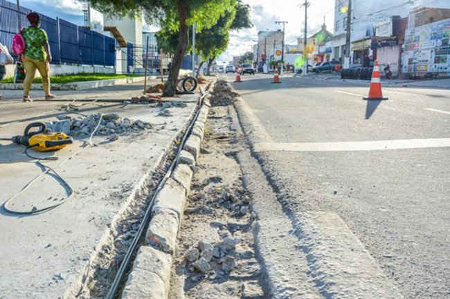 PMVC inicia instalação de radares fixos e lombadas eletronicas: maior segurança