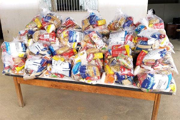 Conquista: Estudantes da rede pública recebem 2ª remessa de alimentação