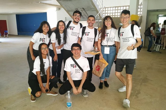 Alunos da UESB participam de projeto internacional de proteção de dados: internet