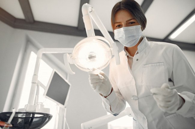 Pandemia: a realidade dos atendimentos odontológicos na linha de frente