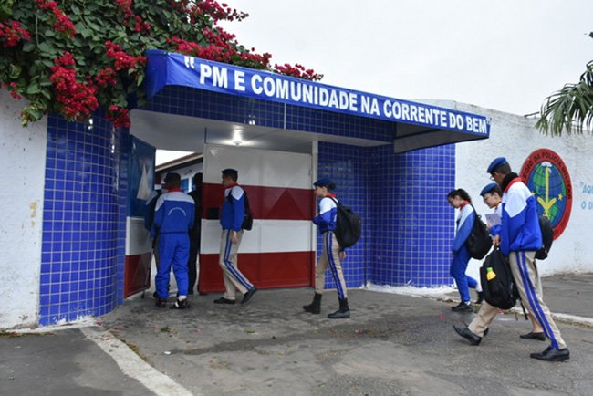 Colégio Militar da Bahia oferece mais de duas mil vagas para a capital e interior