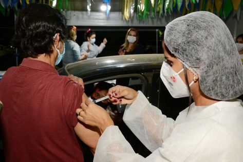 Mutirão bate recorde de vacinação em  Conquista: mais de 4 mil pessoas vacinadas