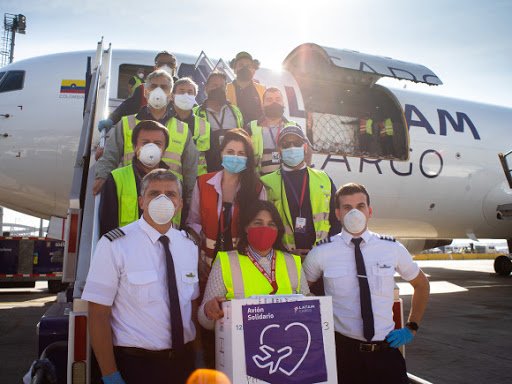 Avião Solidário Latam transporta grátis profissionais da saúde no combate à Covid