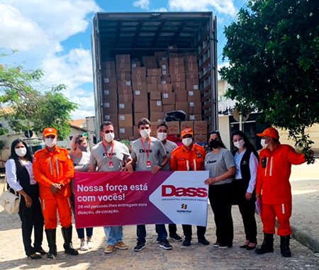 Grupo Dass doa 26 mil peças de confecção representando todos os seus colaboradores