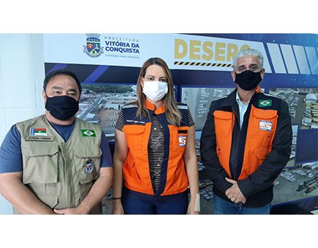 Prefeita aciona força tarefa para atender população atingida pelas chuvas