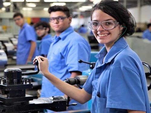 SENAI Bahia oferece mais de 800 vagas gratuitas de aprendizagem industrial