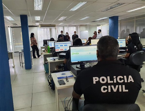 Estado publica edital de concurso com mil vagas para a Polícia Civil