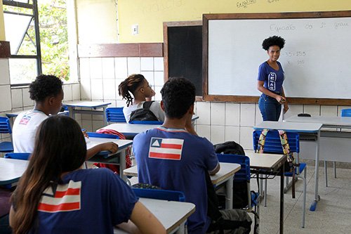 Estado lança edital para 52 mil vagas de monitoria do Programa Mais Estudo