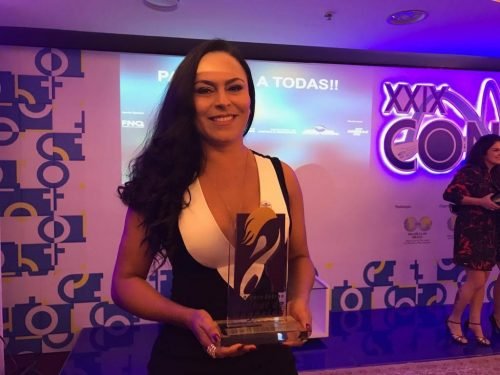 Ganhadora nacional do Prêmio Mulher de Negócios destaca oportunidade de compartilhar a própria história