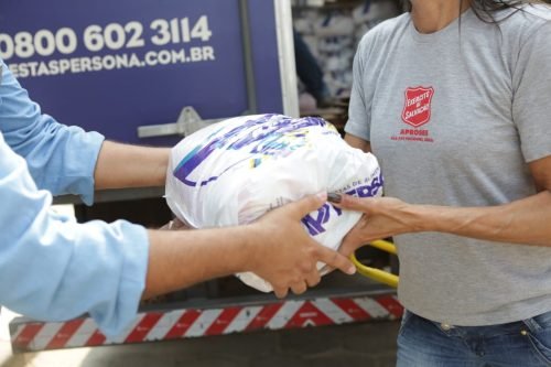 Programa de voluntariado da VLI quer beneficiar 10 mil pessoas só neste ano