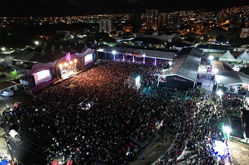 Primeira noite do FIB: organização entrega um Festival aplaudido e cheio de novidades