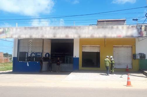 Fábricas são flagradas furtando energia suficiente para abastecer 10 mil residências durante um mês