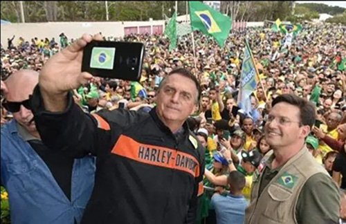 Grande comício em Vitória da Conquista mostra força de Bolsonaro e Roma na Bahia