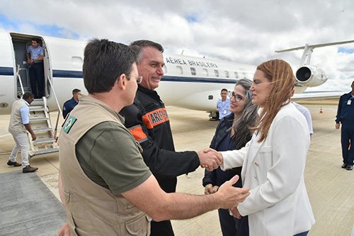 Prefeita de Vitória da Conquista anuncia que no 2º turno vai de ACM Neto e Bolsonaro