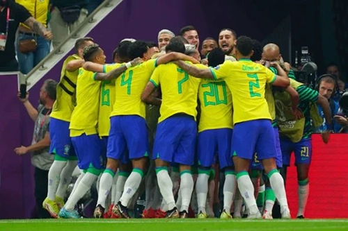 Segundo jogo da Seleção Brasileira na copa altera horários de funcionamento no Brasil