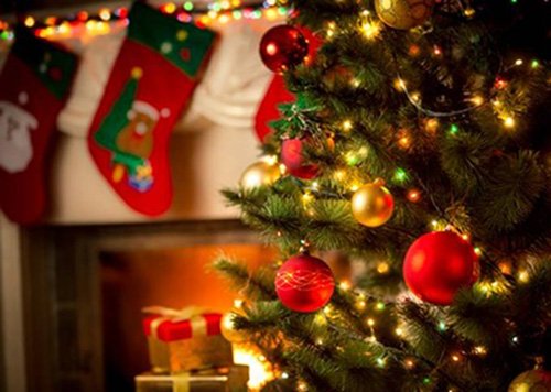 Hora de montar a árvore de Natal: saiba como fazer a decoração e garantir a segurança