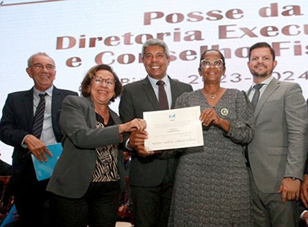 Governador Jerônimo Rodrigues participa da posse da nova diretoria da UPB