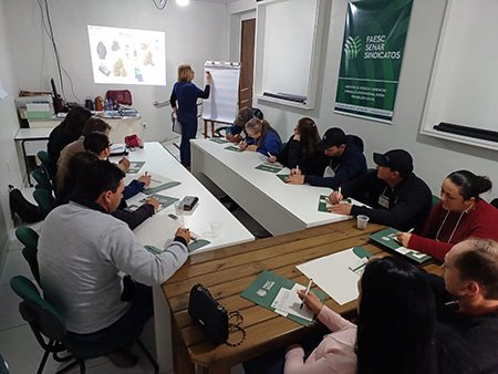 Inscrições abertas para aproximadamente 450 cursos gratuitos do Senar/SC em julho