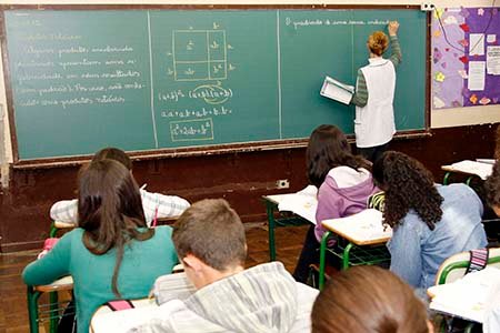 Ação Civil Pública visa realização de concurso público para professores em Aracatu