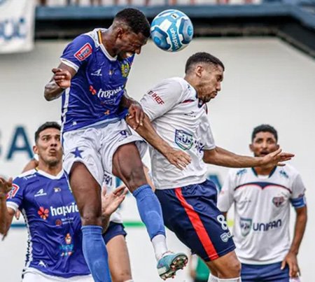 Bahia de Feira perde, mas supera o Nacional-AM no agregado e avança às quartas de final
