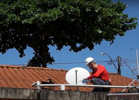 Reta final do Enem: Canais da nova parabólica digital ajudam estudantes baianos