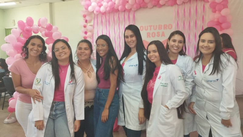 Hospital Esaú Matos promove ação de prevenção e conscientização ao câncer de mama