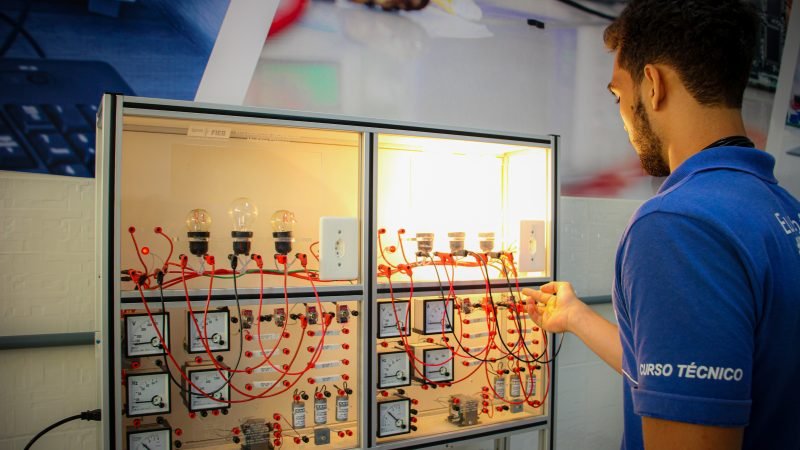 Senai Bahia abre inscrições para cursos técnicos com 850 bolsas gratuitas