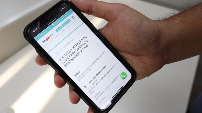 Isenções de ICMS e IPVA para taxistas e pessoas com deficiência podem ser solicitadas via app