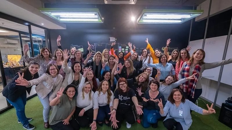 Grupo de mulheres no Paraná cria projeto de mentoria e capacitação para negócios em TI