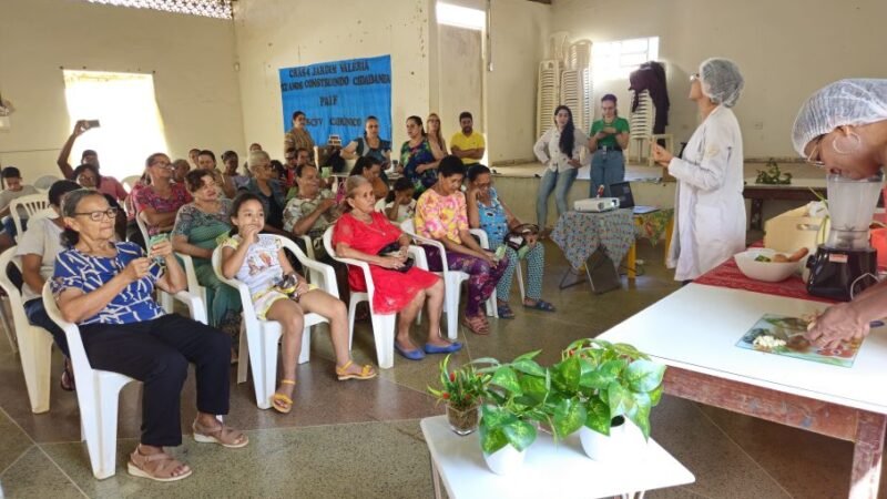 Agricultoras das hortas comunitárias participam de oficina sobre plantas alimentícias
