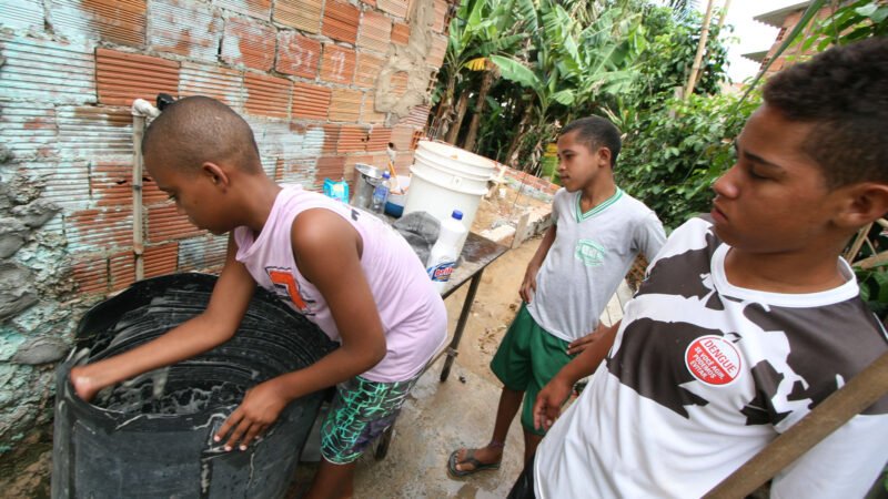 Feira de Santana e Vitoria da Conquista puxam alta de casos de dengue na Bahia