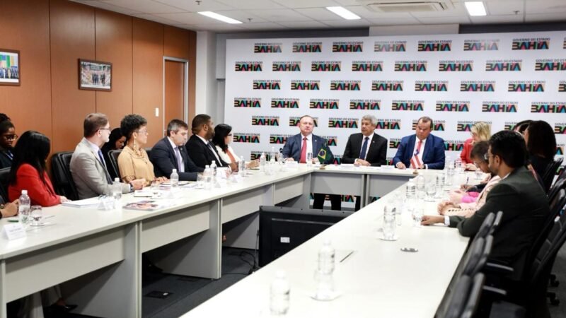 Governador reúne poderes e apresenta o programa Bahia Pela Paz