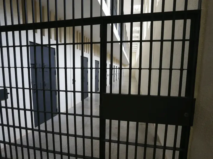 “Saidinha dos presos”: entenda para quem vale a proibição aprovada pelo Congresso