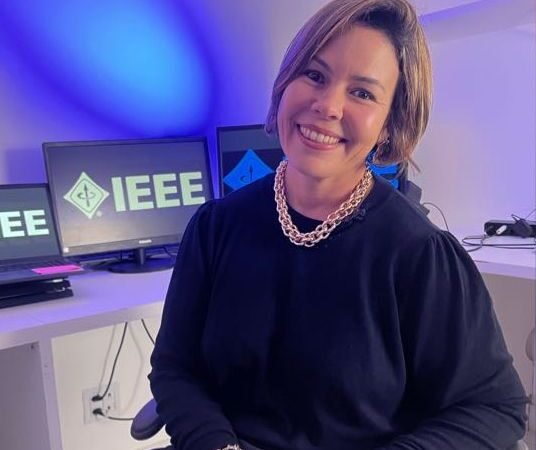 Inteligência artificial irá revolucionar diagnóstico de doenças, afirma especialista do IEEE